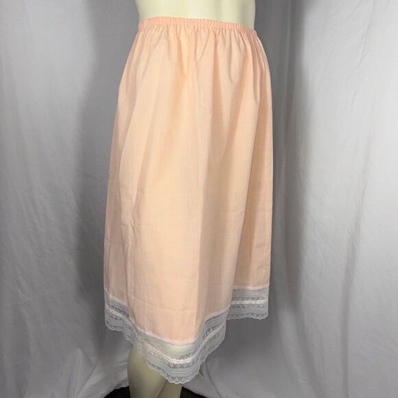 Vintage Vassarette Half Slip Medium Peach Lace Trim Made in USA Romantic Lingeri - Picture 11 of 14